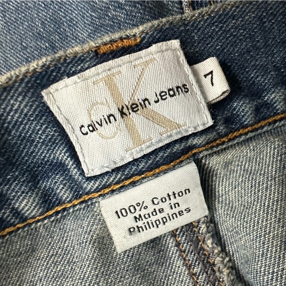 Vintage 90s Jean Shorts Calvin Klein Denim Cargo Blue Dad Modest Size 7 28 Waist - Picture 6 of 6